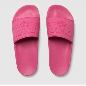 SIZE 6 WOMEN GUCCI SLIDES
